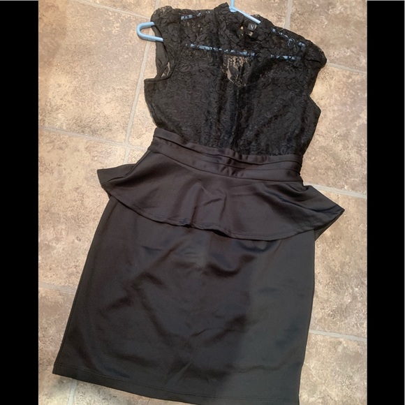 VIntage, Venus New black mini dress NWOT - Picture 4 of 7